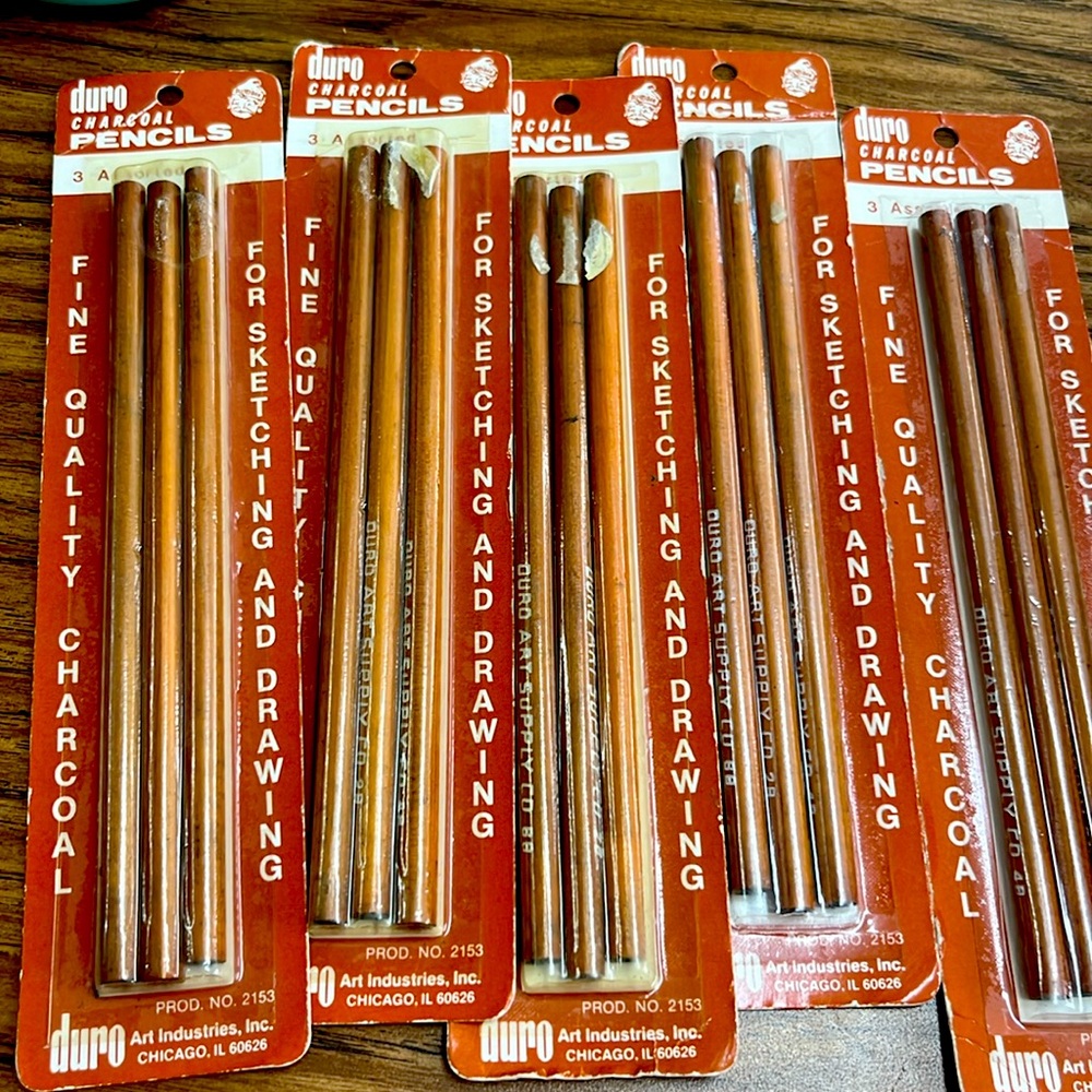 Vintage duro charcoal pencils.